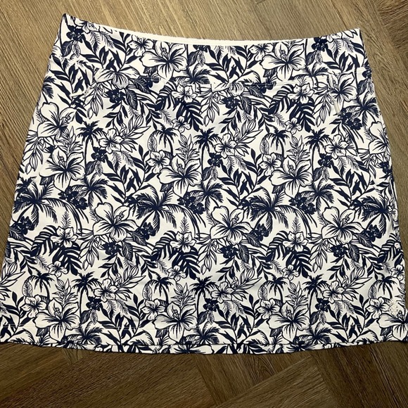 Tommy Bahama Island Zone Skort Womens Small Blue Aubrey Seaport Resort Floral - Picture 1 of 8